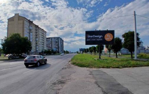 Билборд A в Ивано-Франковске, 6x3  Надрічна вул.,221 (від ТРЦ "Велес", 300 м. супермаркет "Торба" ) фото 1