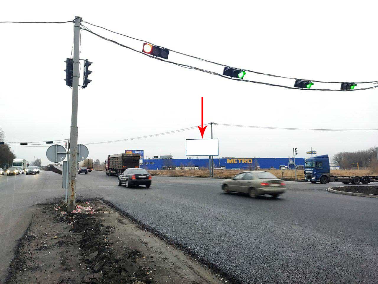 Билборд Подгородное,  Донецьке шосе, розвилка на Епіцентр, МЕТРО, біля світлофора (3), виїзд з м. Дніпро