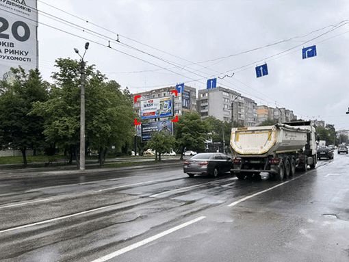 Билборд Ивано-Франковск,  вул. Івасюка, 28, зверху