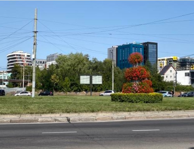 Білборд, бігборд (борд)  Львів,  пер. вул. Зелена –  вул. Пасічна,  зліва, розмір 2,3 х 3,2 м