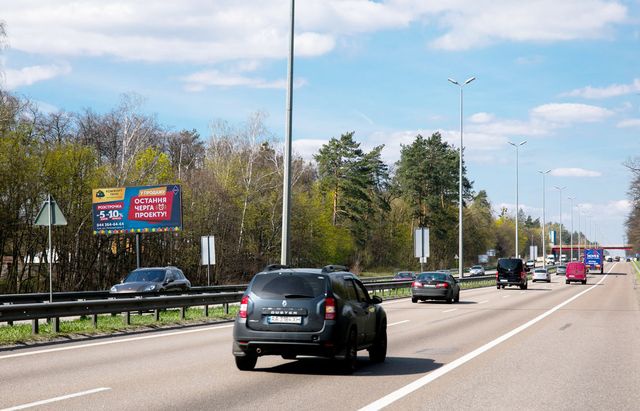 Билборд Киев,  Брест-Литовське шосе (АЗС Барс, ресторан "Краків"), 3,7 км до посту ДАІ, 500 м від АЗС Shell, в напрямку виїзду з Києва