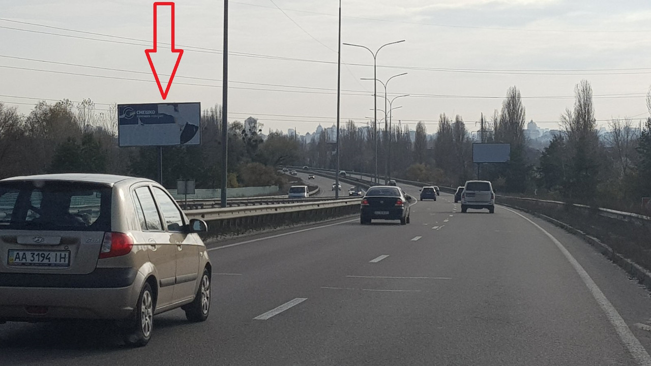 Білборд, бігборд (борд)  Київ,  ул.Богатырская, 400 м. от поворота из г.Вышгорода (Б)