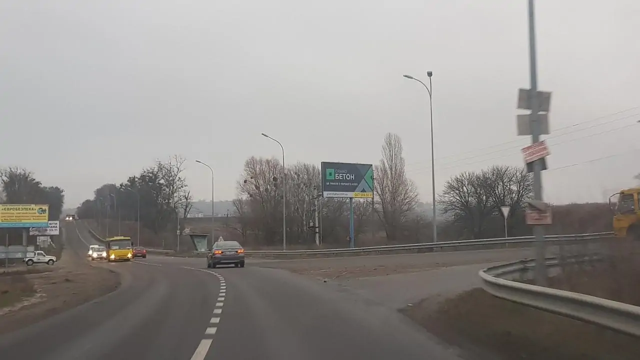 Борд A в Київських трасах, 3х6 Р-04 Фастов-Бышев-Киев 14 км 100 м |  Billboards.com.ua