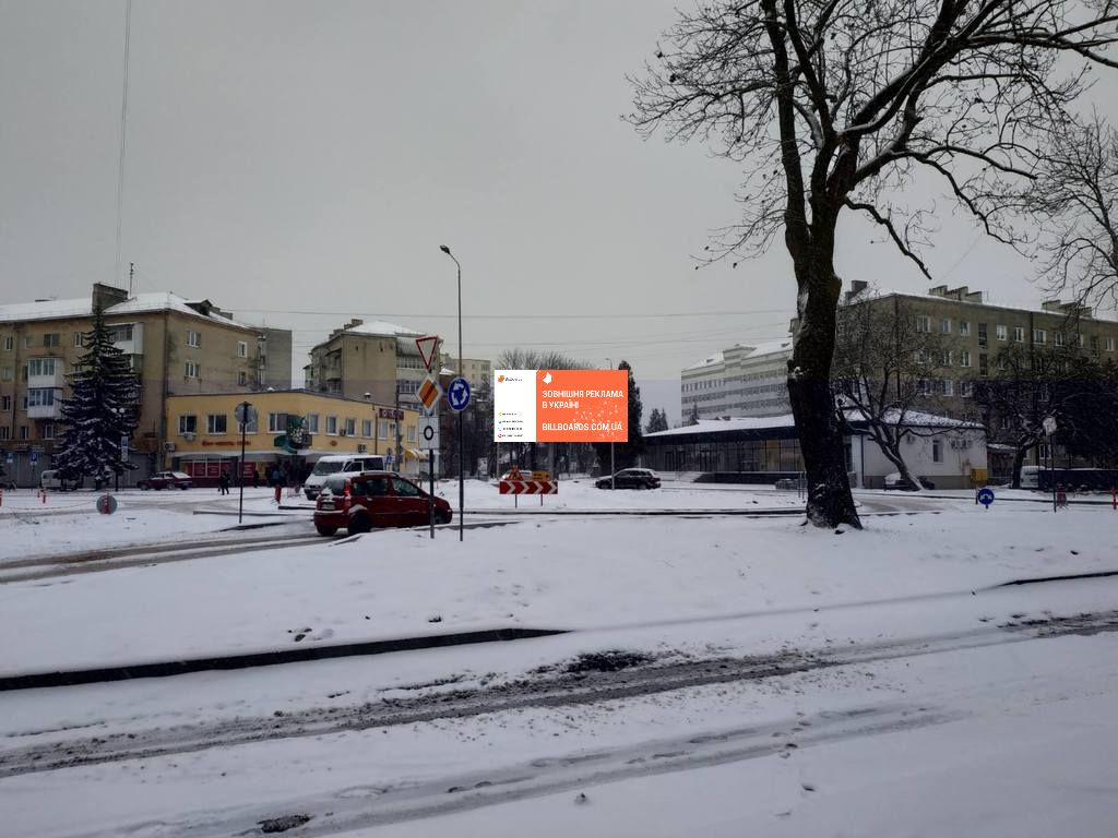 Призма Ивано-Франковск,  Довга до "Панорами Плаза" призма, Берегова