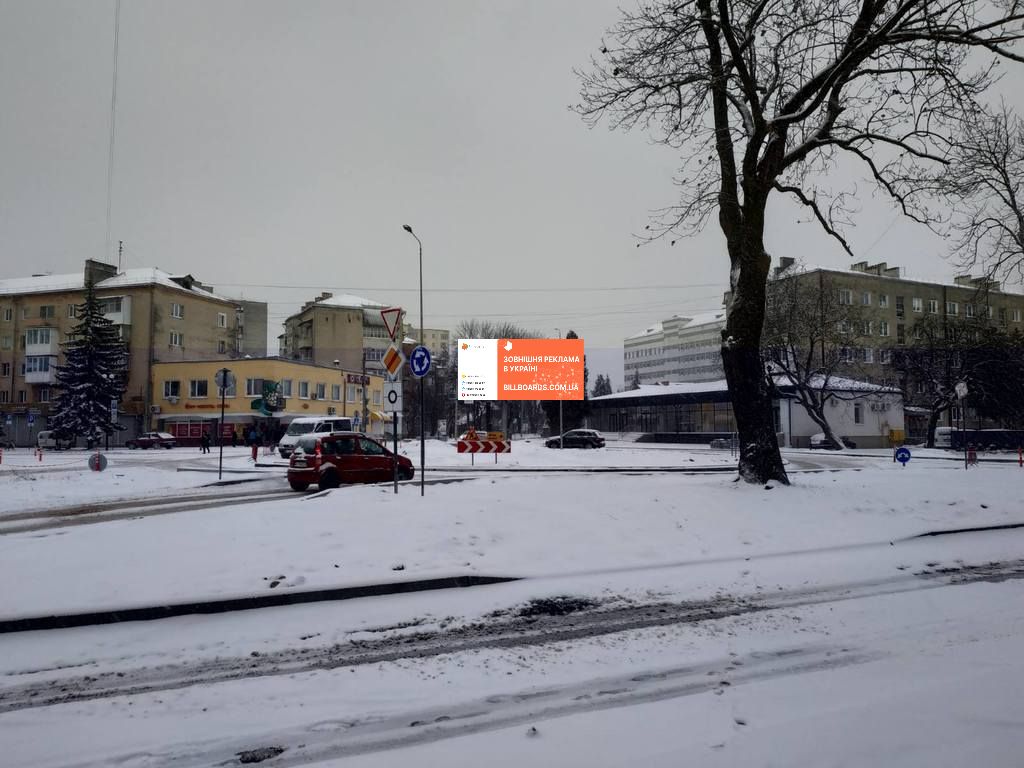 Призма Ивано-Франковск,  Довга до "Панорами Плаза" призма, Берегова