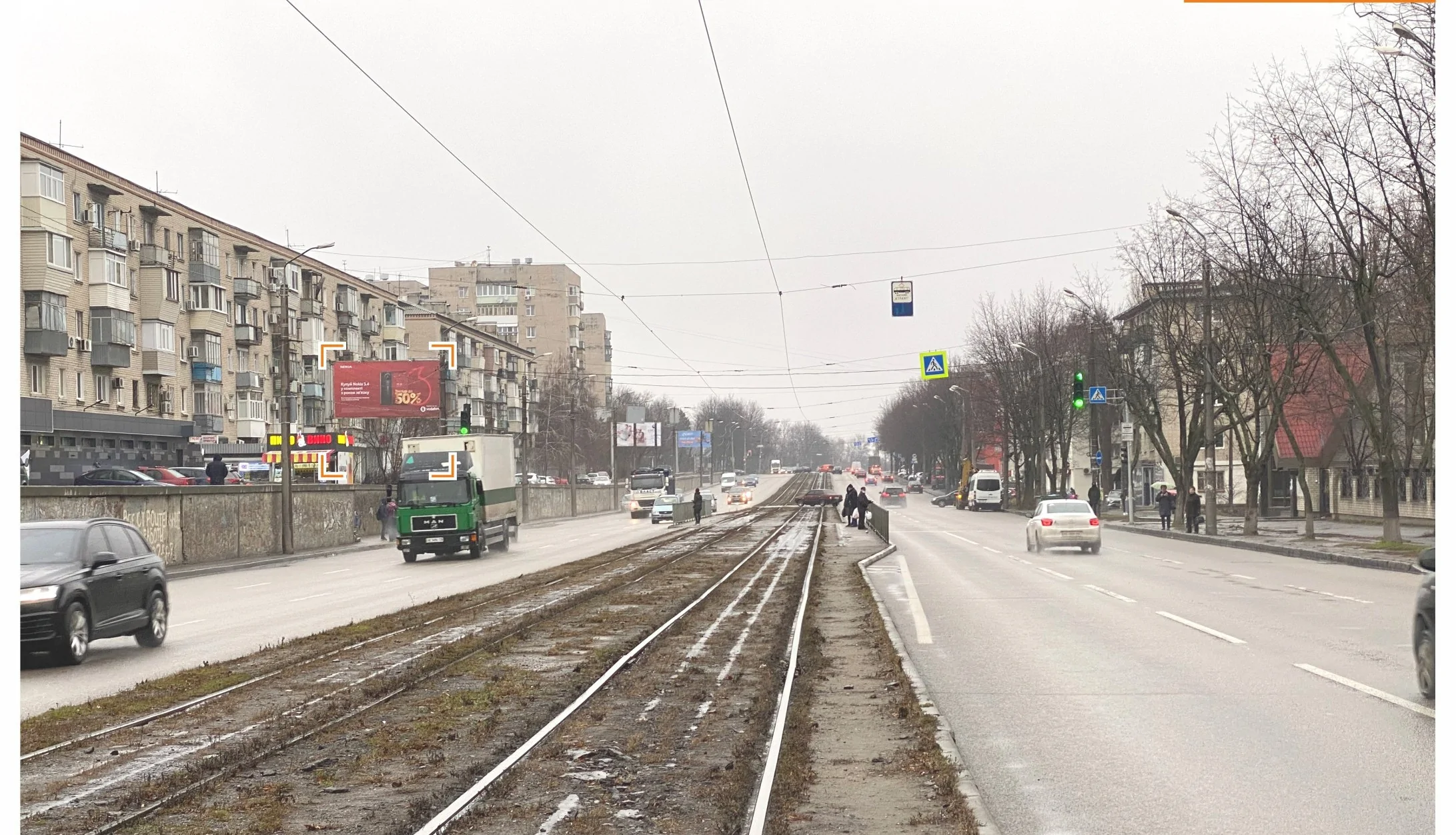 Борд B в Днепр (Днепропетровск), 3х6 Богдана Хмельницкого пр., 8, в центр |  Billboards.com.ua