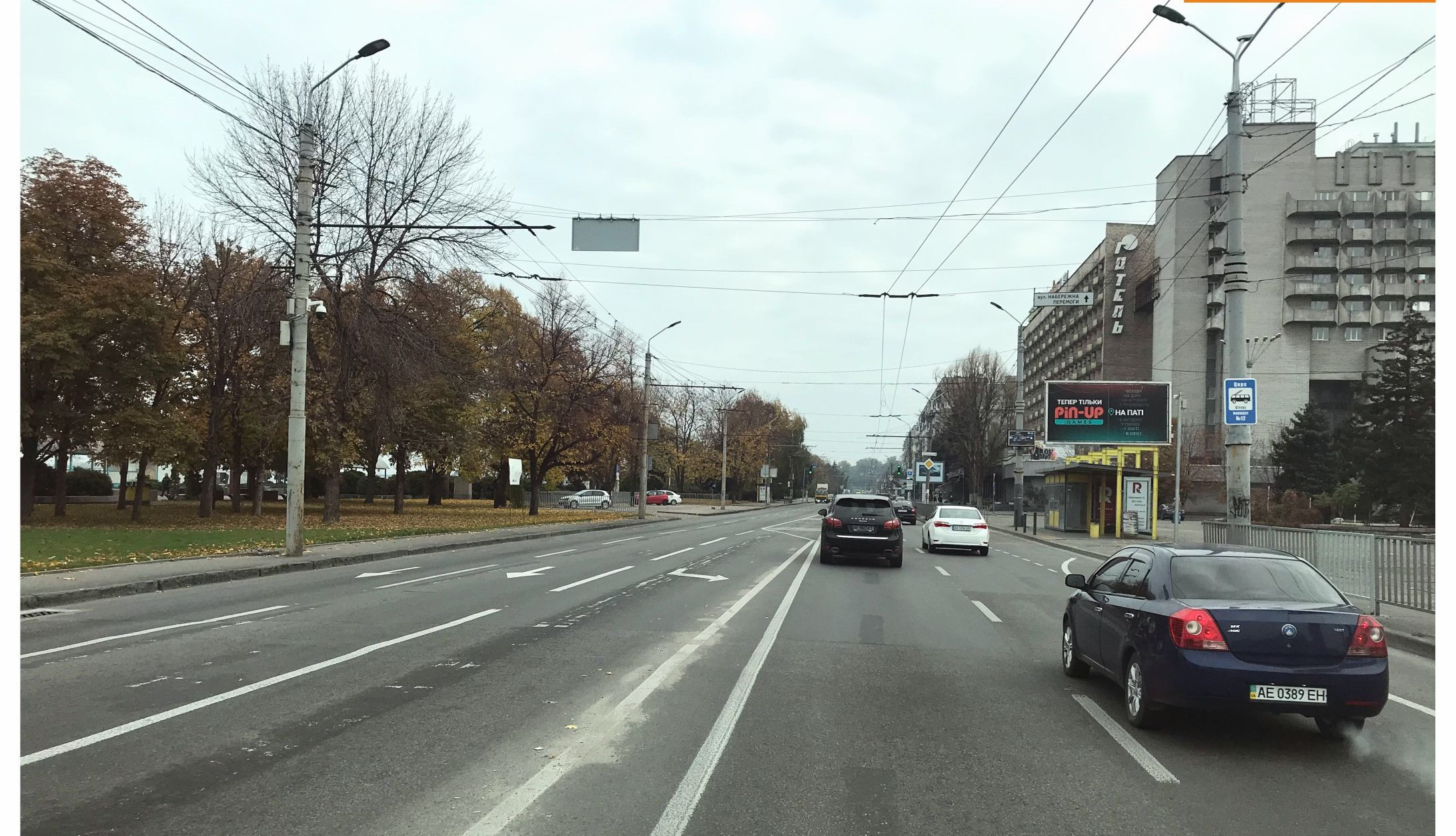 Призма A в Днепр (Днепропетровск), 3х6 Сичеславская Набережная ул., 33а -  Ниринберга ул., Цирк, из центра - 218243 | Billboards.com.ua