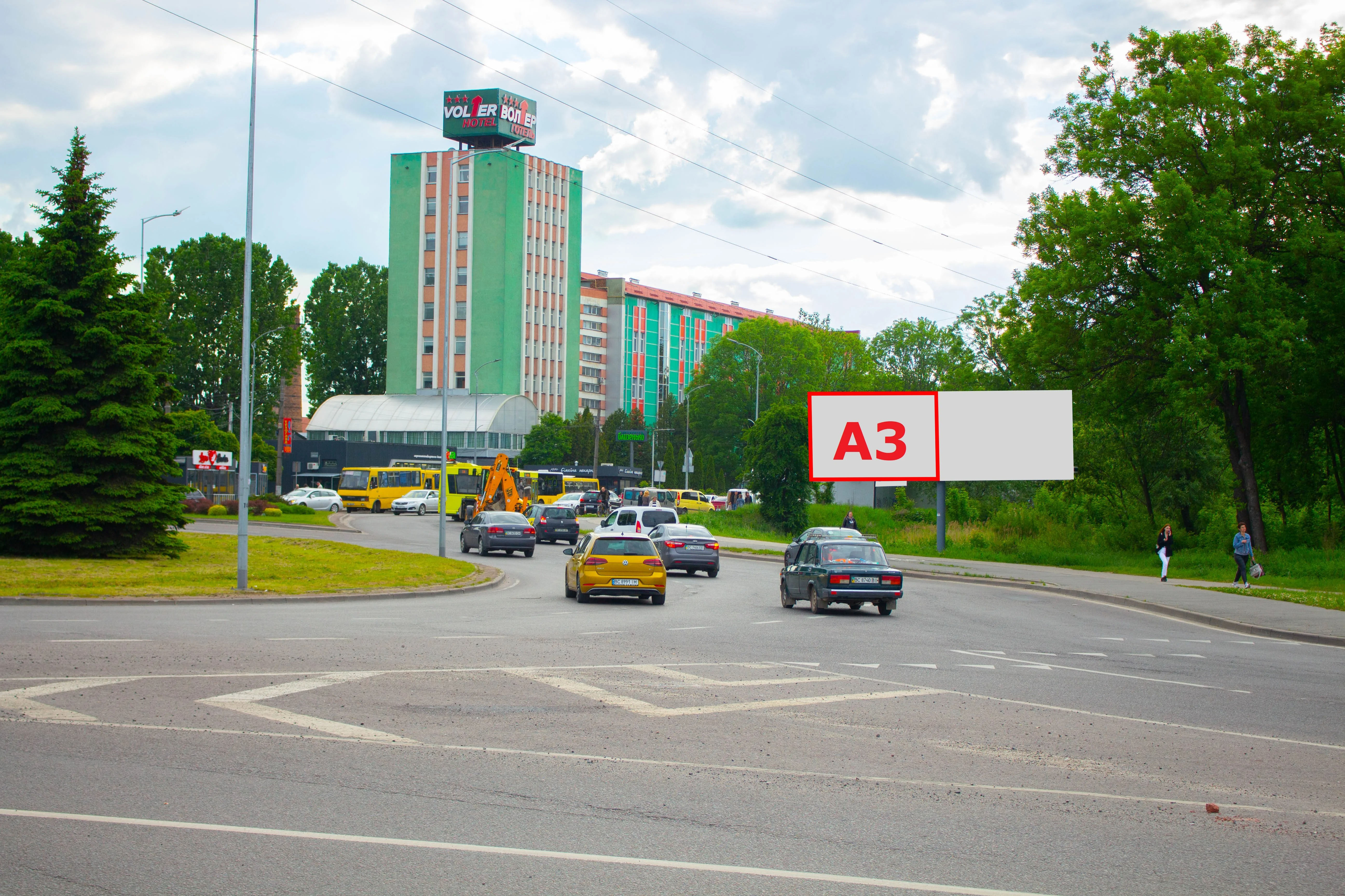 Призматрон, призма Львів,  кільце вул.Липинського-вул. Б.Хмельницького (лівий)