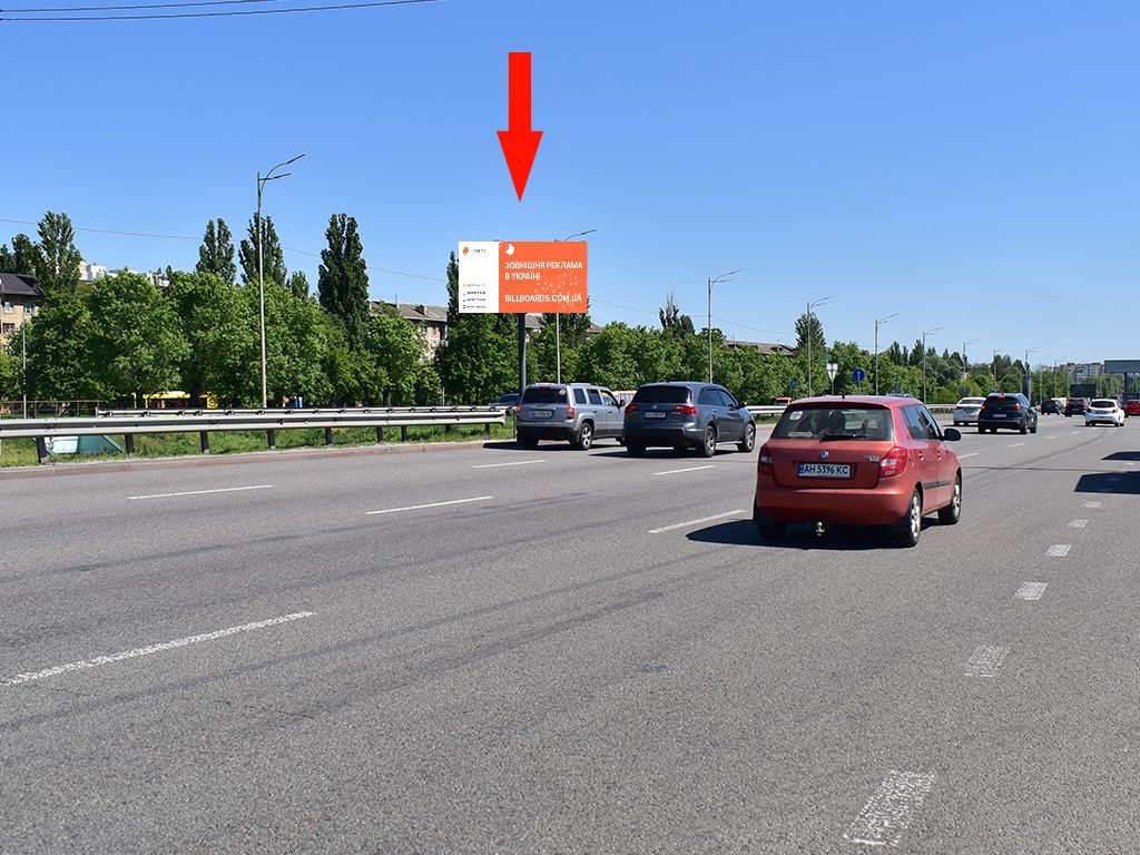 Видеоборд Київ,  Кільцева дорога – вул. Литвиненко-Вольгемут, роздільник, поворот на Софіївську Борщагівку, у бік Одеської пл., (ролик 10 сек, 1 вихід/1,5 хвилини)