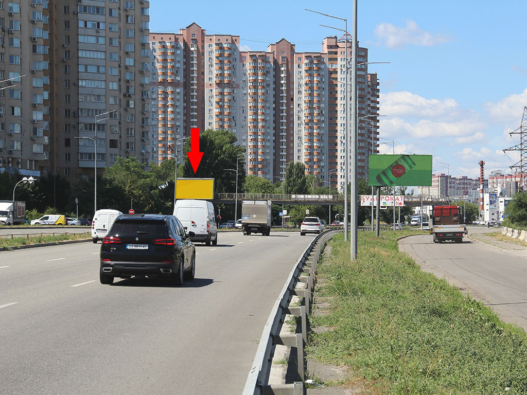 Видеоборд Киев,  Саперно-Слобідська вул., 26, навпроти супермаркету "Leroy Merlin", на світлофорі, в бік пл. Деміївської