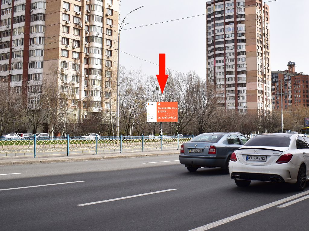 Бэклайт Киев,  Українки бул., 21А - 21, в сторону Дружби Народів бул.
