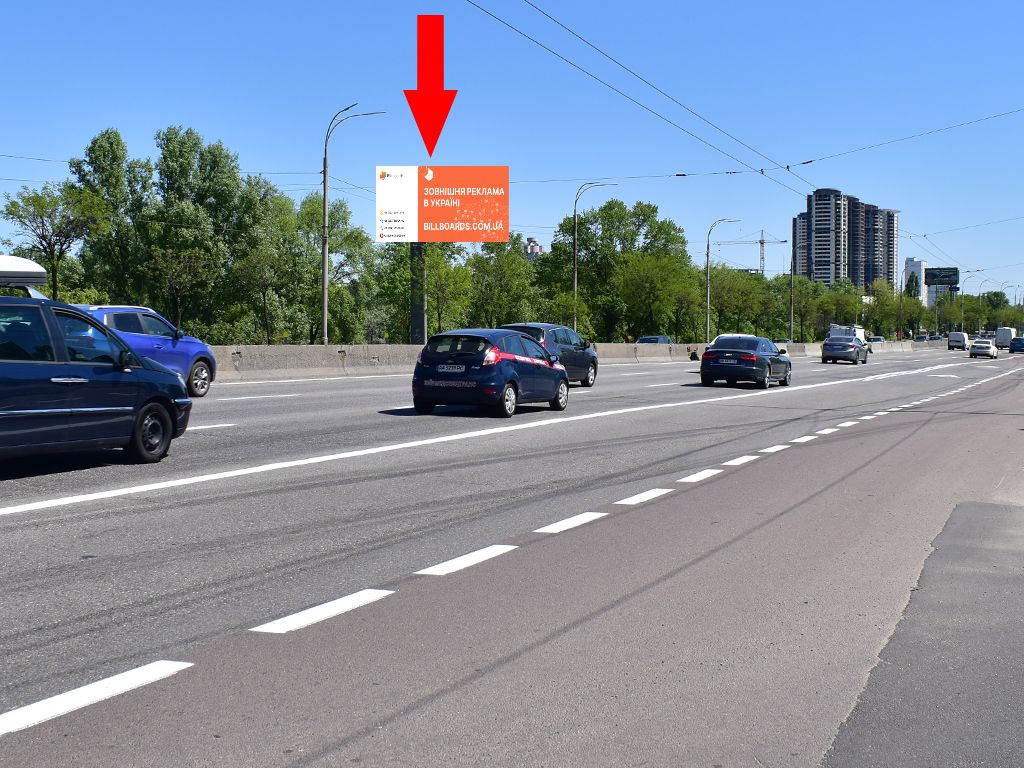 Беклайт Київ,  Шухевича ін. (Кол. Ватутіна пр.), Навпроти ТРЦ "Sky Mall", в сторону Троєщини