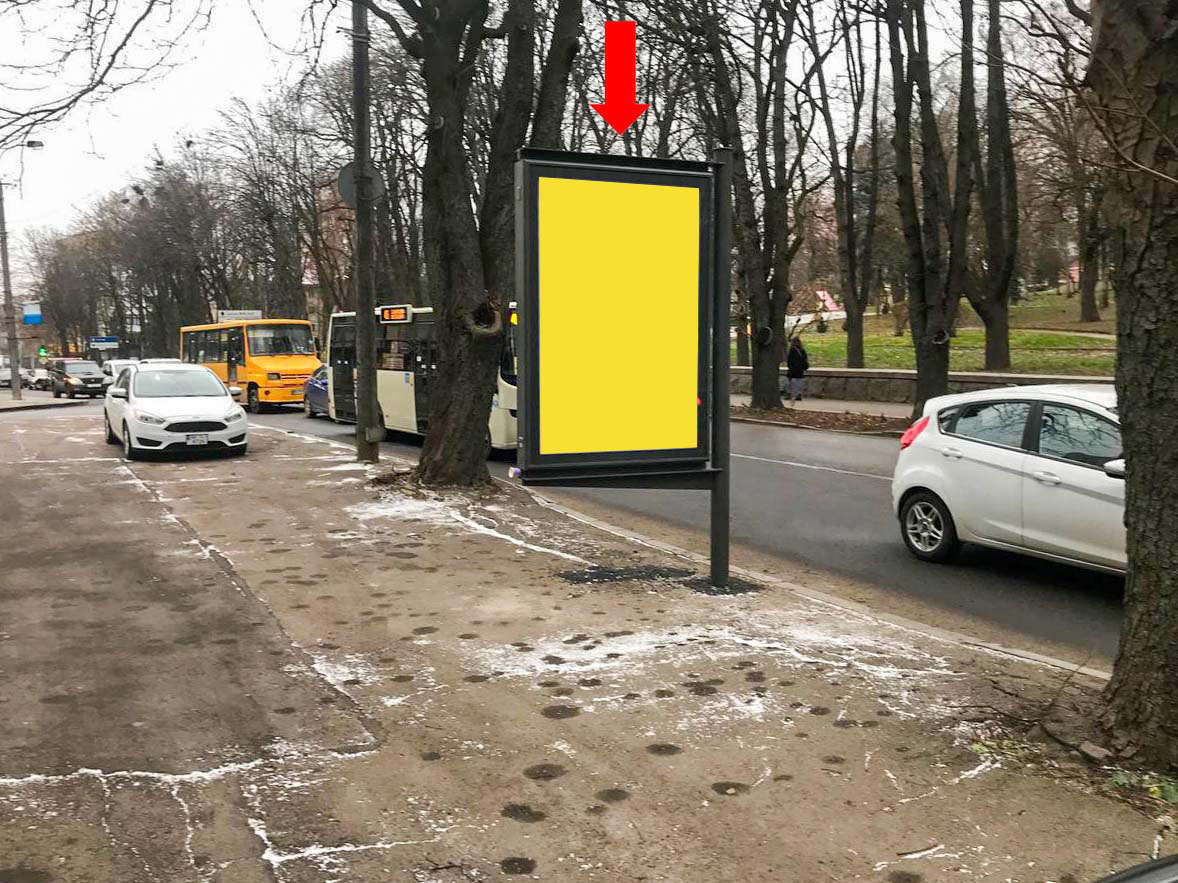 Сiтiлайт Рівне,  Чорновола вул., 40 / Лермонтова вул., навпроти парку ім. Шевченка