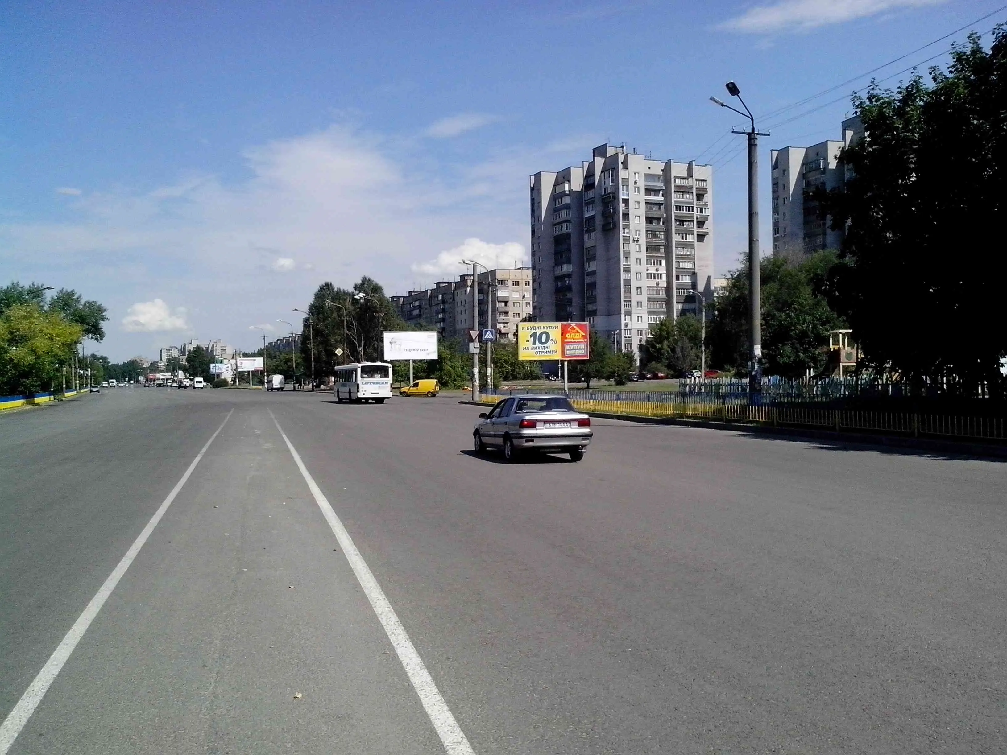 Борд A в Днепр (Днепропетровск), 6х3 вул.Метробудівська, 3, автомагазин |  Billboards.com.ua