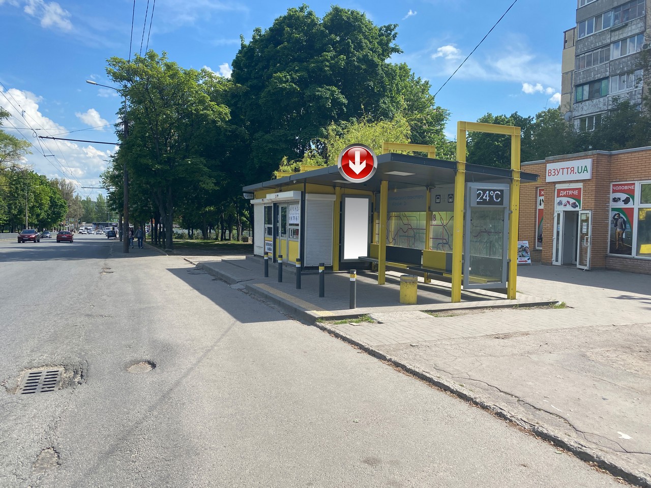 Нестандарт A в Днепр (Днепропетровск), 0,80х1,90 Вул.Панікахи, 28Д, перед  вул.Паршина | Billboards.com.ua