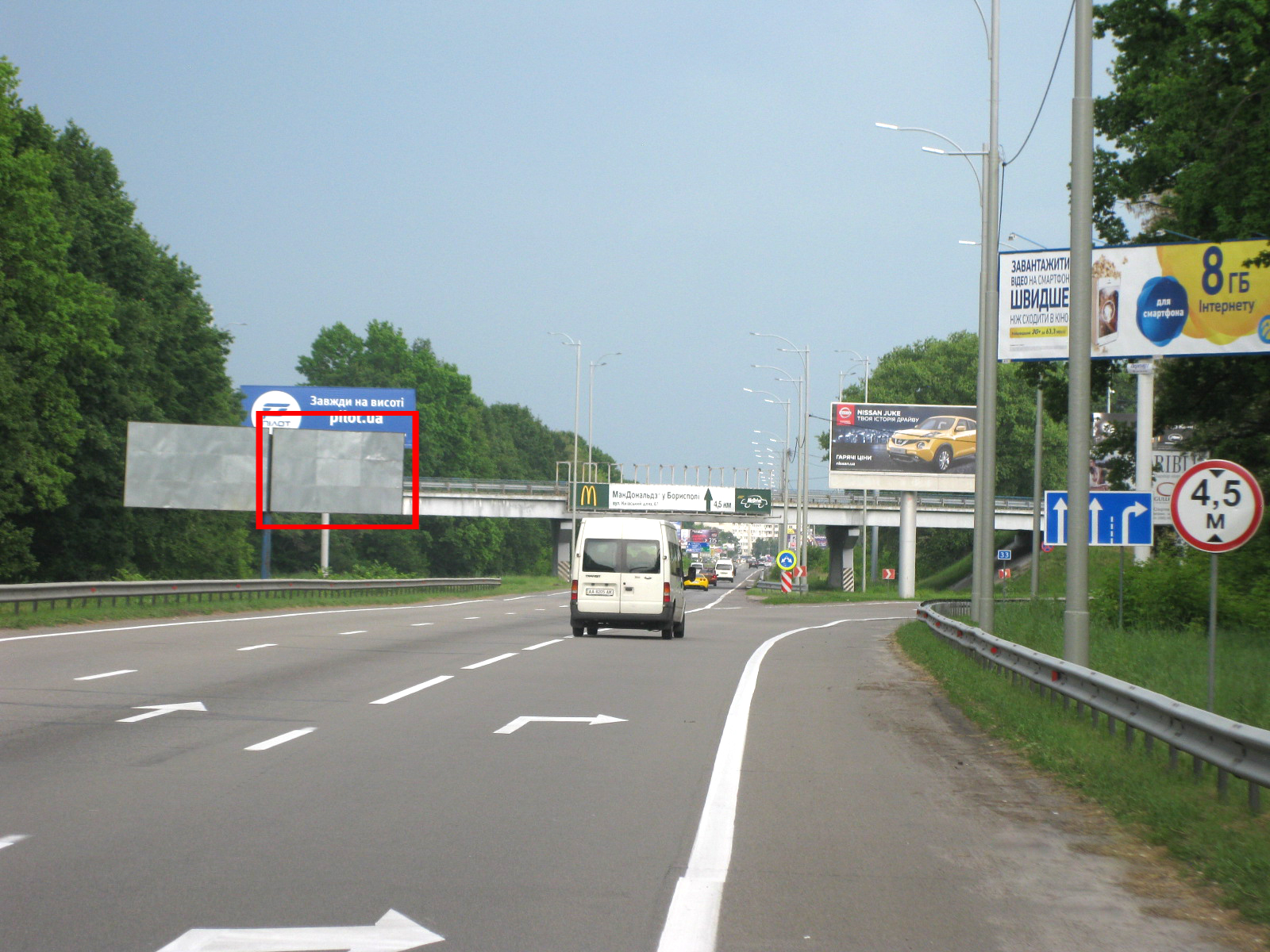 Білборд, бігборд (борд)  Бориспіль,  Бориспільське шосе   33км, в'їзд в м.Бориспіль з Києва Правий
