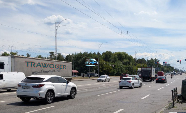 Видеоборд Киев,  Братиславська/Крайня вул. (перехрестя між Епіцентр та Novus, рух від Троєщинського р-ку)