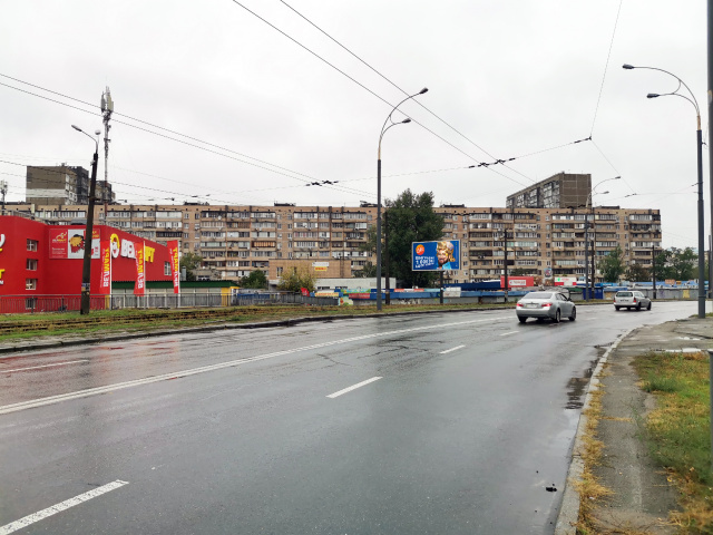 Призма Киев,  Героев Днепра 35 ТЦ Оазис, ТЦ Велмарт, Рынок "Люкс"