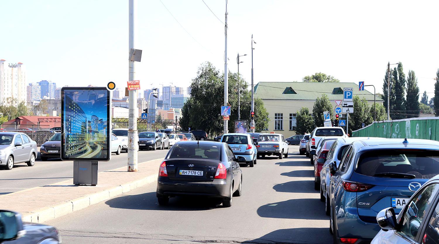 Ситилайт Киев,  Вокзальна вул. роздільник у напр.вул. П. Скоропадського