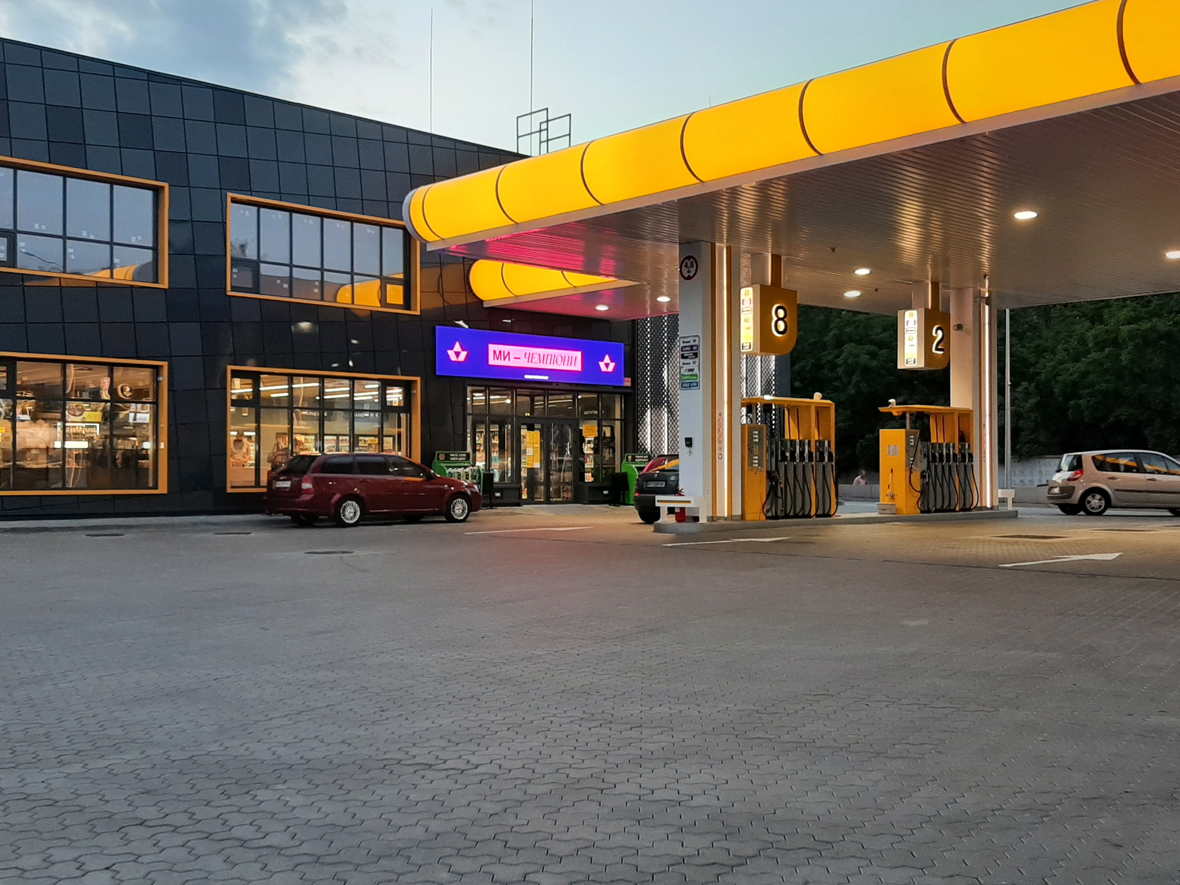 Видеоборд Київ,  Затишна 1