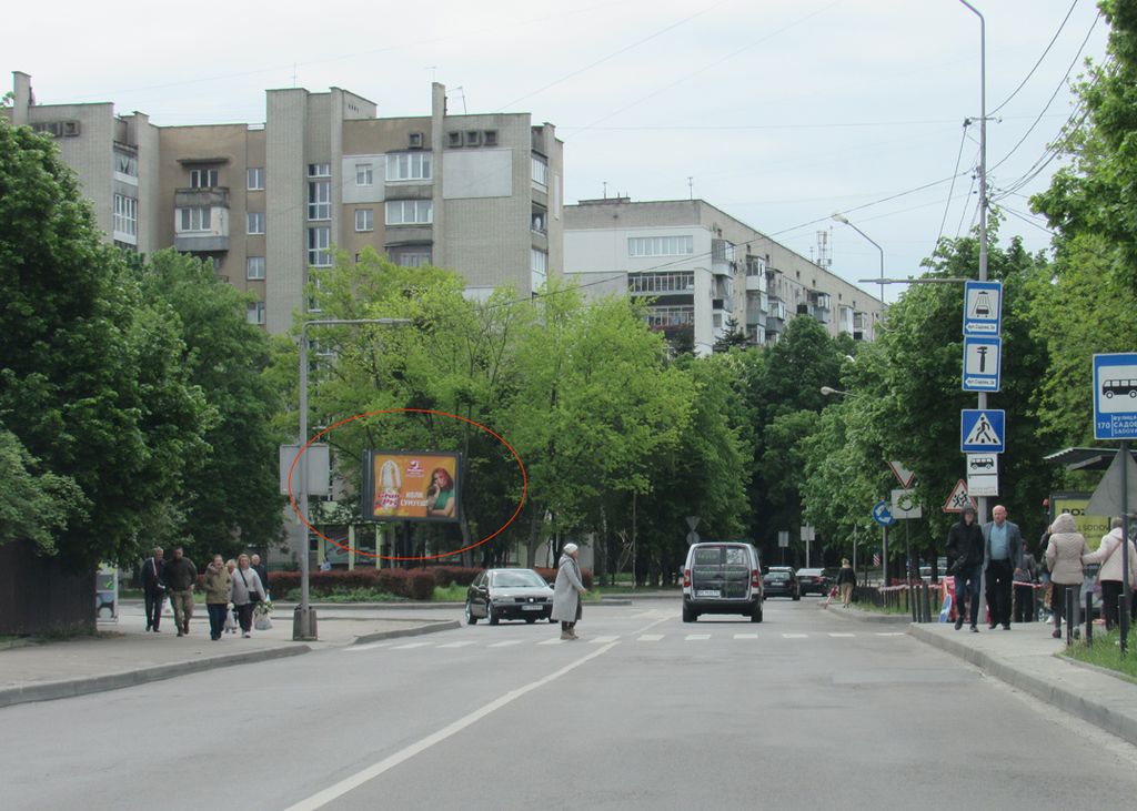 Скроллер Львов,  Петлюри (ринок новий на розв'язці) від вул. Любінської