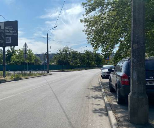 Білборд, бігборд (борд)  Київ,  Дарницький бульв., 15