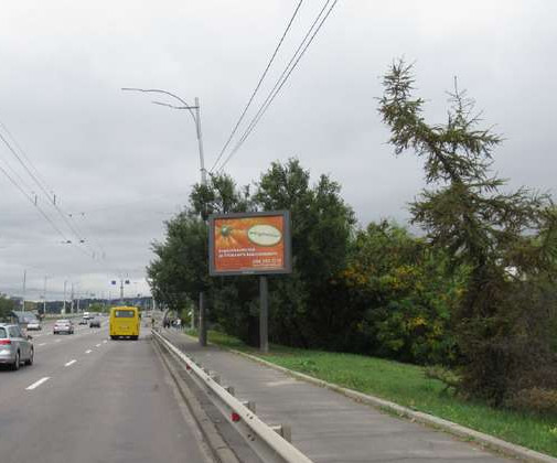Бэклайт Киев,  Соборності просп. (Возз`єднання просп.), 200 метріві до з'їзду на Русанівську набережну