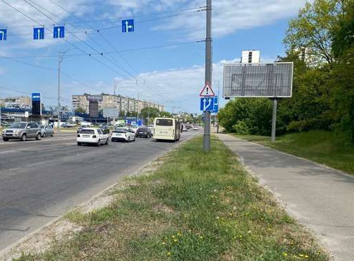 Призматрон, призма Київ,  Братиславська вул., 11а - Крайня вул.