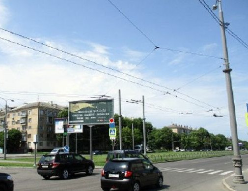 Призма Харьков,  Героїв Харкова просп. (Московський просп.), 259 - Ковальський пров.