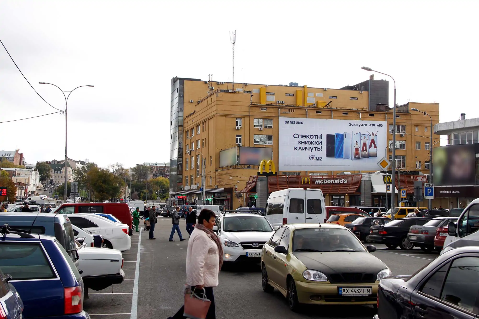 Борд A в Харькове Пискуновская ул.+ Суздальские Ряды,9 Дом Торговли,  Центральный рынок (обратная сторона) | Billboards.com.ua