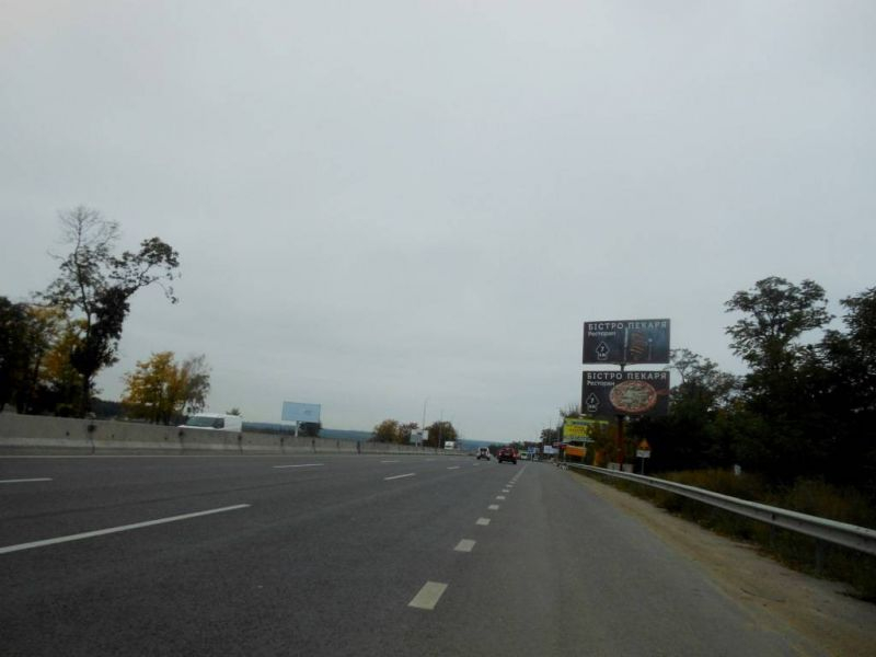 Билборд Киев,  с. Віта-Поштова, траса М-05 Київ-Одеса, км 17+305 право, через 450м після АЗС КЛО, за 400м до заїзду на АЗС WOG, низ