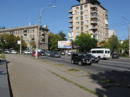 Призма A в Запорожье, 3x6  пр.Ленина-ул.Ломаная ( по направлению в центр) - 222586 фото 1