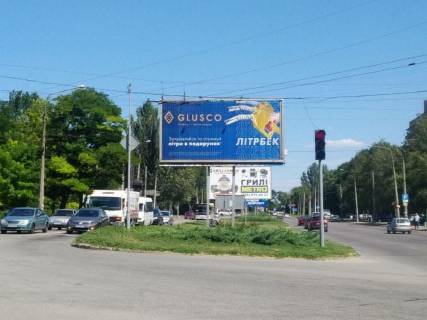 Призма  в Запорожье ул.Космическая, перекресток с ул.Чумаченко, выезд из города - 291336 фото 1