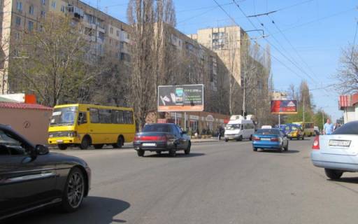 Билборд B в Одессе, 3х6  Корольова вул., 92 фото 1