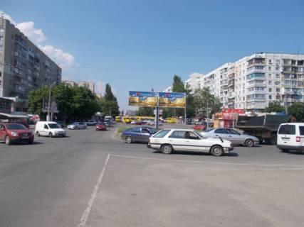 Билборд A в Одессе, 3х6  Вільямса вул. - Корольова вул.  ( до пл. "Незалежності") (лівий) фото 1