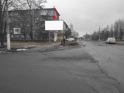 Білборд, Бігборд (Борд)  B у Першотравенську, 6х3  смт Першотравенськ, вул. Чайковського поблизу житлового будинку 18 ( вул. Шахтарської Слави ) Фото 1