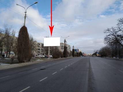 Билборд B в Никополе, 6х3  вул.Першотравнева, навпроти буд. №173, напрямок руху до першотравневого ринку, ТЦ 33 квадратних метри,  районної лікарні фото 1