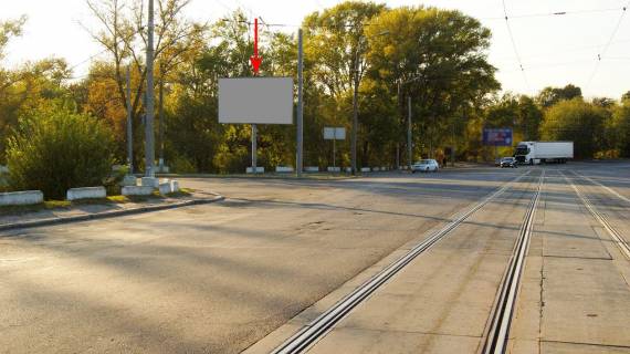 Билборд B в Днепр (Днепропетровск), 6х3  просп. Мануйлівський (Воронцова), заїзд на просп. Слобожанський (Правда) жовта АЗС фото 1
