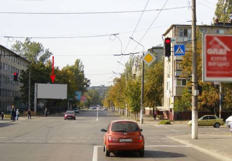 Билборд B в Днепр (Днепропетровск), 6х3  вул. Б. Хмельницького, 12, на перехресті з просп. П. Калнишевського (Косіора), біля світлофору фото 1
