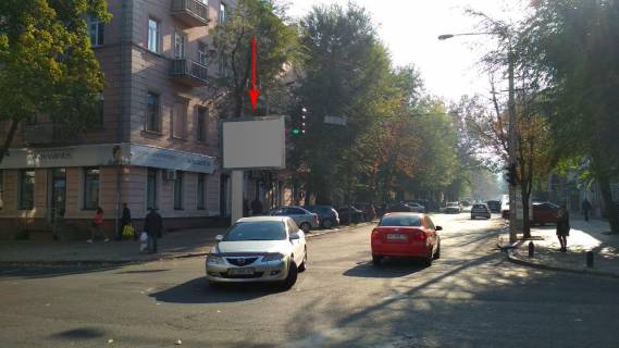Білборд, Бігборд (Борд)  A у Дніпро (Дніпропетровськ), 3.14х2.32  вул. Старокозацька (Комсомольська) - вул. М.Грушевського (К.Лібкнехта) Фото 1