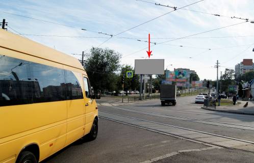 Білборд, Бігборд (Борд)  A у Дніпро (Дніпропетровськ), 6х3  вул. Робоча - вул. В. Антоновича (Свердлова), світлофор, маг. АТБ Фото 1