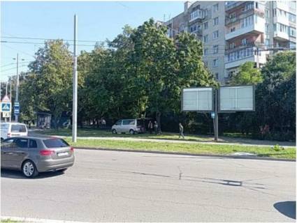 Билборд A в Львове вул. Кульпарківська – Наукова, зліва, розмір 2,3 х 3,2 м скрол фото 1