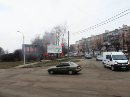 Билборд B в Львове вул. Слівенська – Л. Українки фото 1