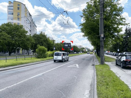 Білборд, Бігборд (Борд)  Р/П у Львові пр. Чорновола (Універсам), до центру, розмір 2,3 х 3,2 м скролл Фото 1