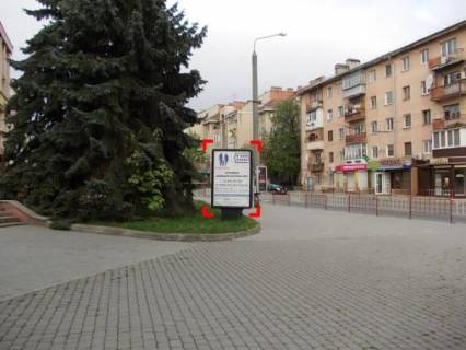 Ситилайт B в Львове вул. Дністровська, 36 фото 1