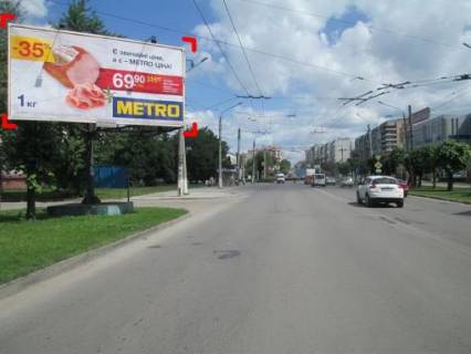 Білборд, Бігборд (Борд)  B у Чернівцях вул. Героїв Майдану, 194 Фото 1