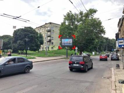 Видеоборд B в Львове пл. Петрушевича – вул. Руставеллі, розмір 2,3 х 3,2 м екран - 563458 фото 1