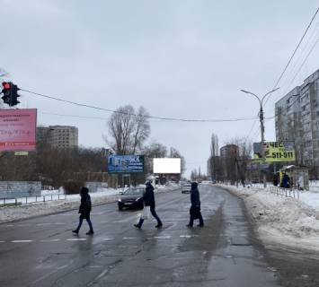 Билборд B в Черкассах, 6x3  ул Гагарина 35 маг Абсолют фото 1