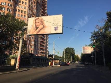 Билборд B в Одессе, 3x6  Львівська вул. / Макаренка вул. фото 1