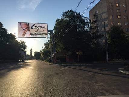 Билборд A в Одессе, 3x6  Львівська вул. / Макаренка вул. фото 1